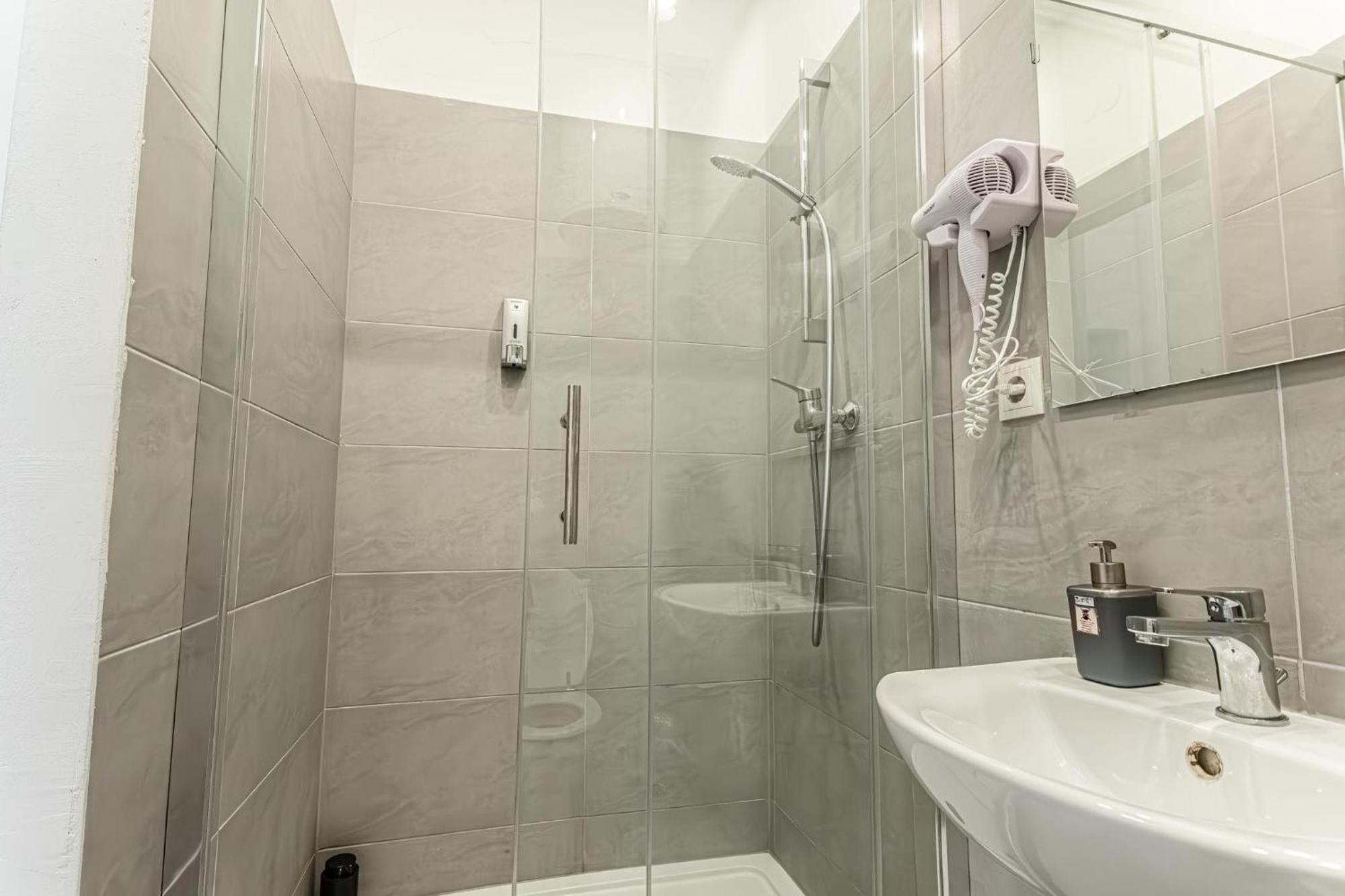 Lovely 1Br Apt. Near Akh Hospital Wiedeń Zewnętrze zdjęcie